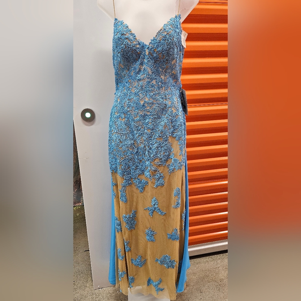 Sherri Hill #52538 Lace Prom Gown, Size 0 BLACK And Size 6 BLUE - Picture 9 of 12